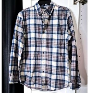 LLBean Flannel Shirt Men's M Regular Plaid Button Down Slightly Fitted‎